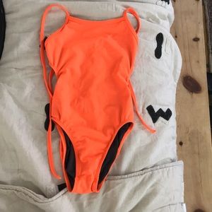 Jolyn One Piece Swimsuit Size 26
